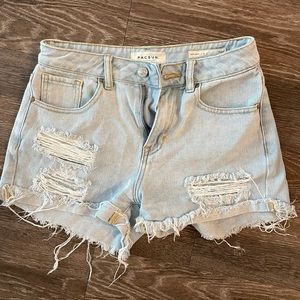 PacSun Distressed Mom Short - Size 23